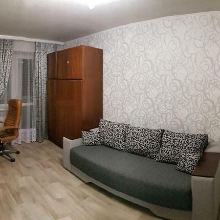 Сozy Appartment Near Metro Station "23 Avgusta" Kharkiv Exterior photo