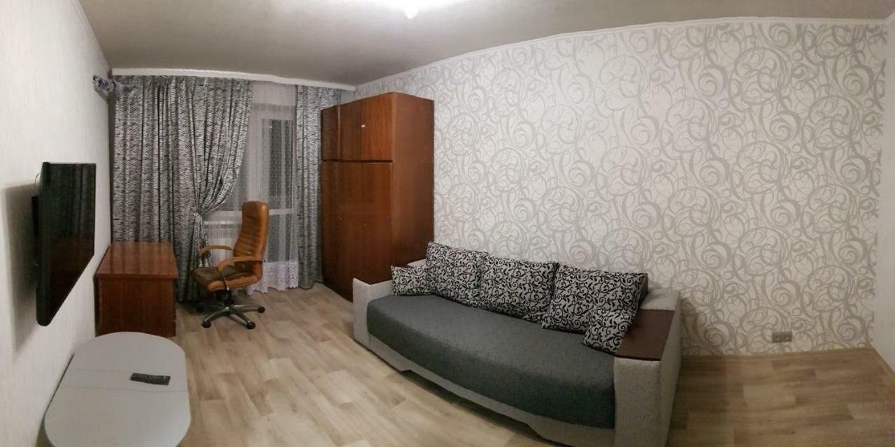 Сozy Appartment Near Metro Station "23 Avgusta" Kharkiv Exterior photo